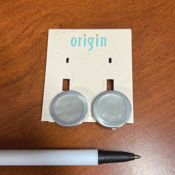 Origin Clip on Fashion Earrings - Picture 3 of 5